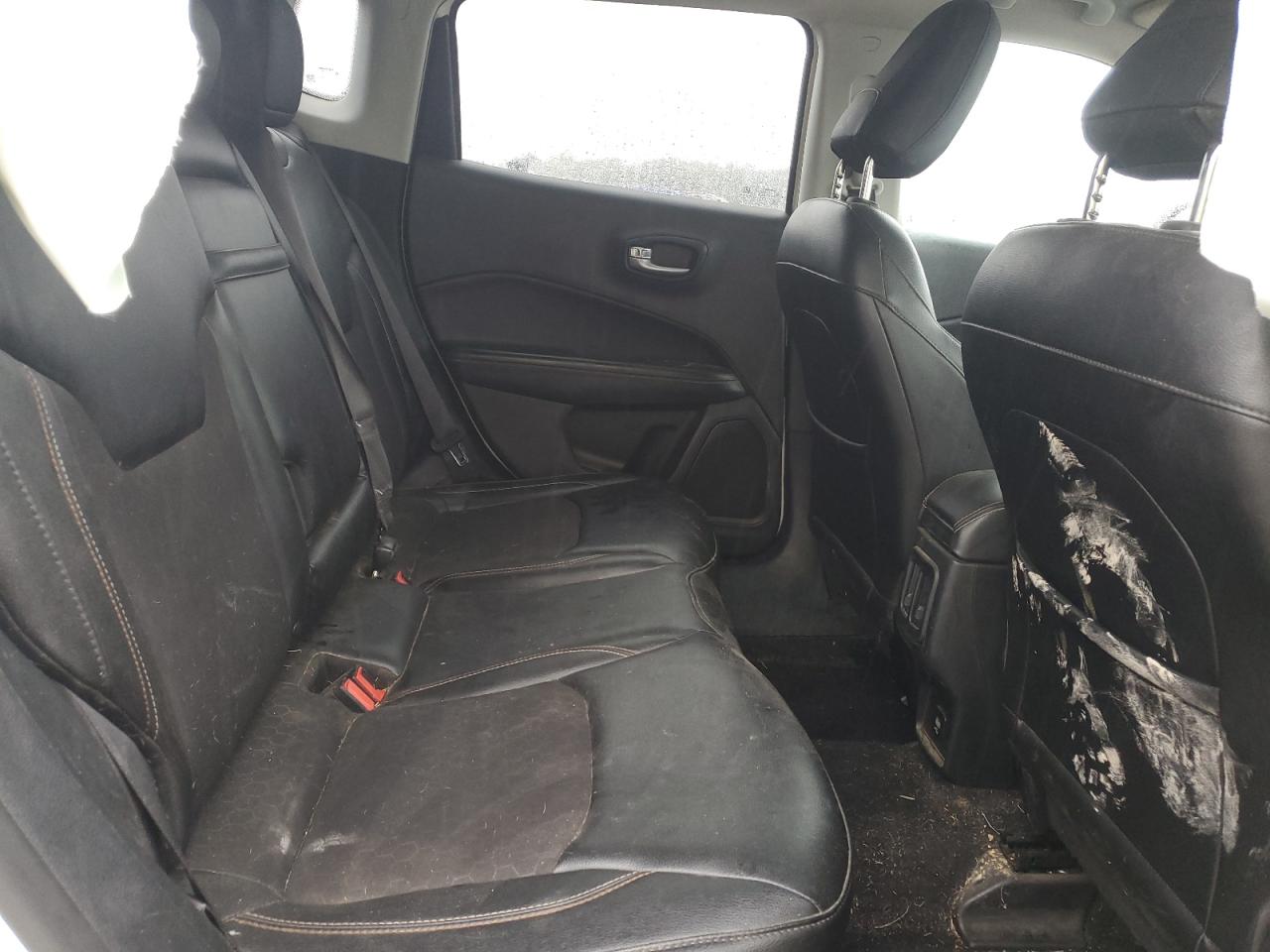 2018 Jeep Compass Latitude VIN: 3C4NJDBB7JT147266 Lot: 90531915