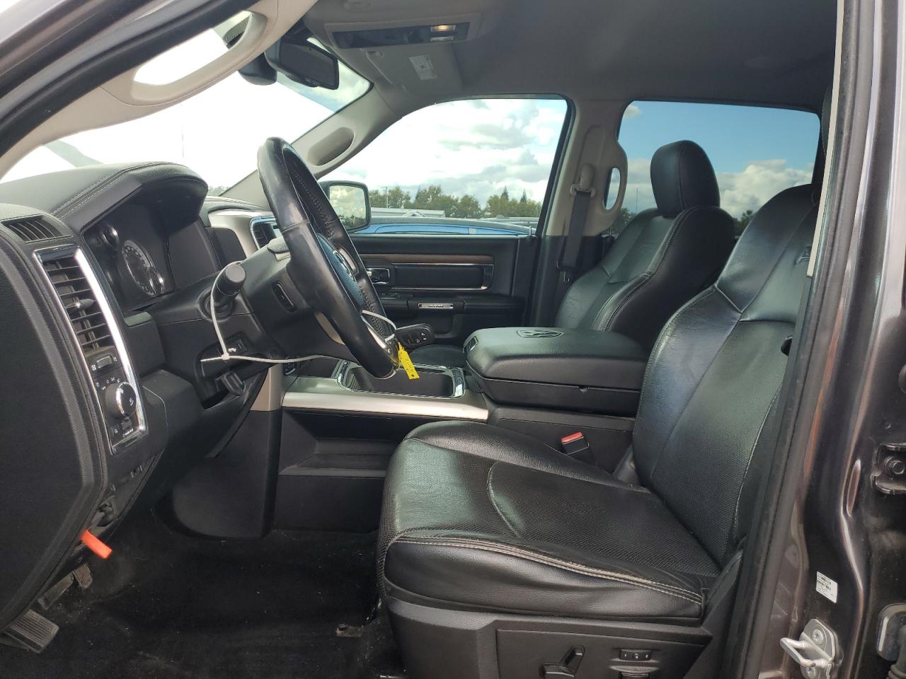 2016 Ram 1500 Laramie VIN: 1C6RR7NM9GS211589 Lot: 86789465