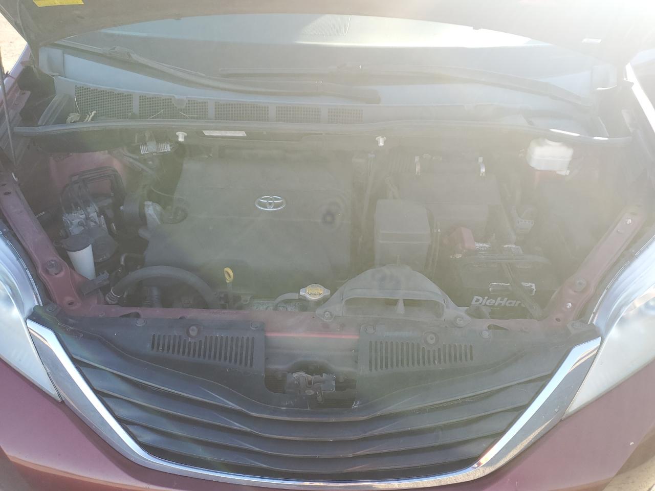 2012 Toyota Sienna Le VIN: 5TDKK3DCXCS217873 Lot: 84035195