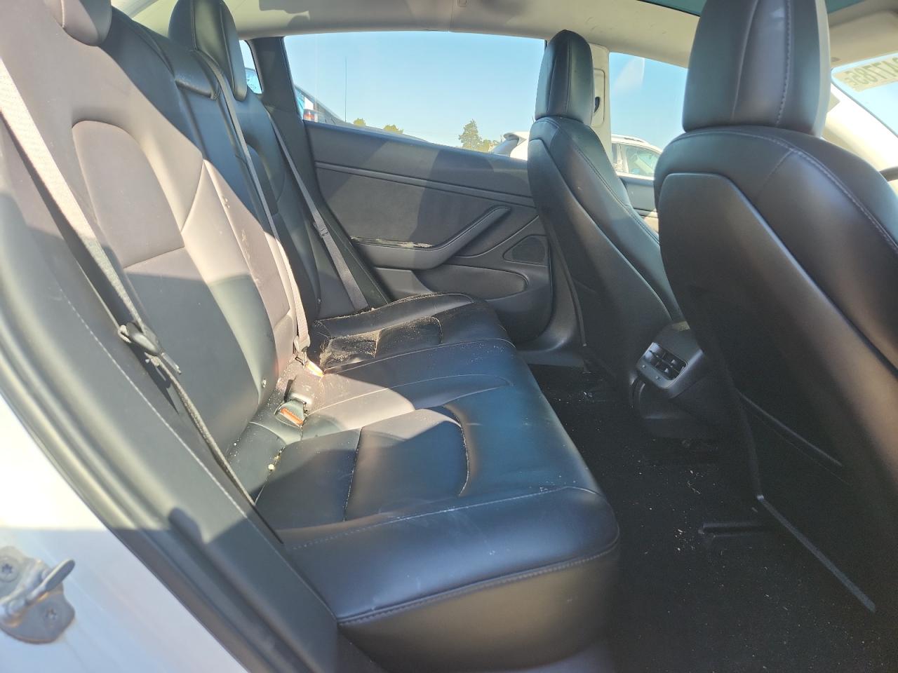 2018 Tesla Model 3 VIN: 5YJ3E1EB7JF108634 Lot: 81047785