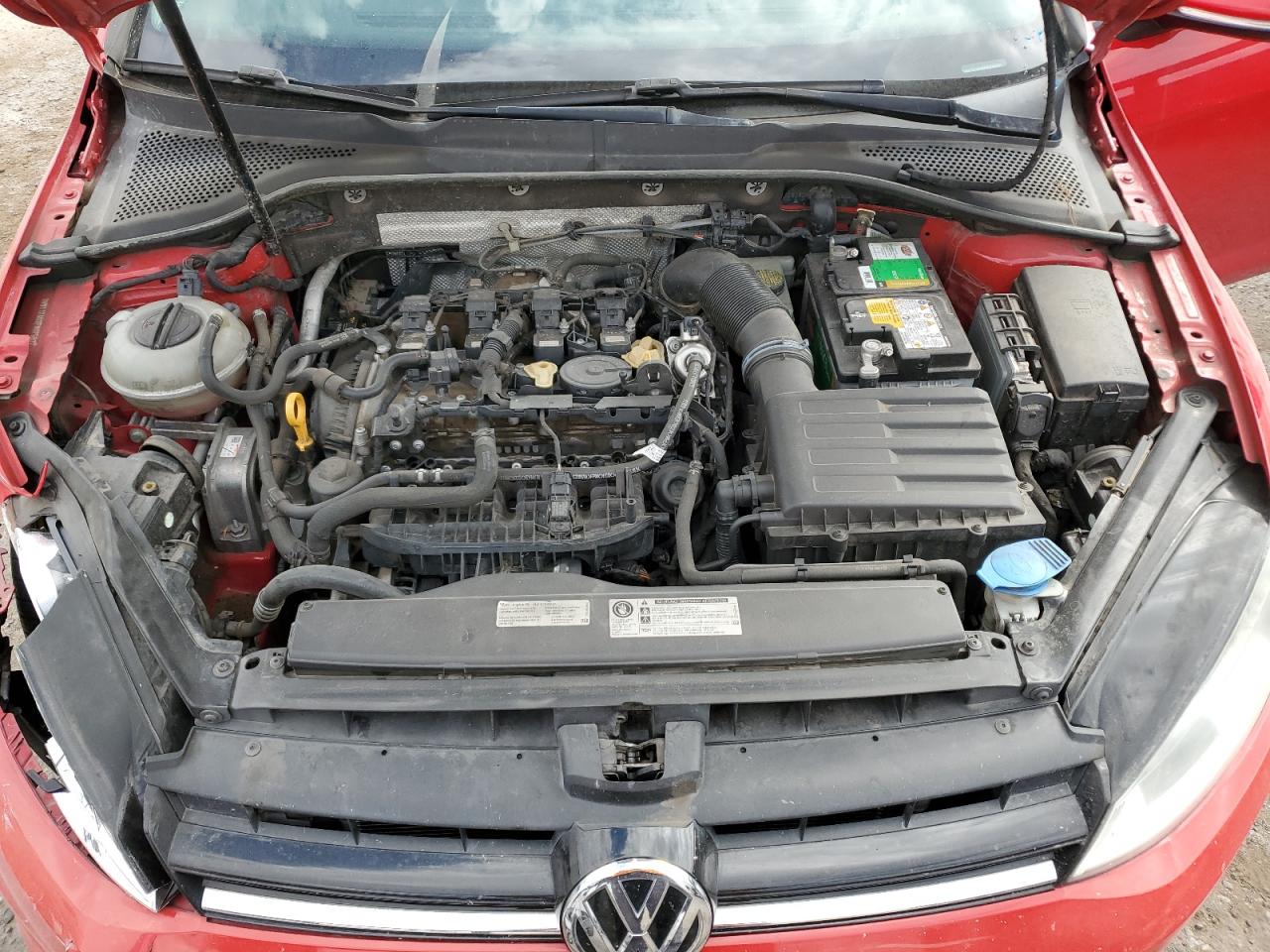 2015 Volkswagen Golf 4D 1. VIN: 3VW117AU2FM075927 Lot: 85007895