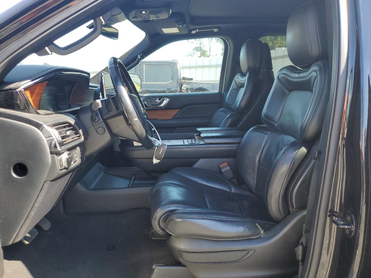 2019 Lincoln Navigator L Reserve VIN: 5LMJJ3LT9KEL11028 Lot: 83855845