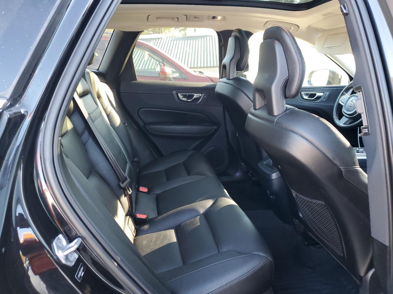 2018 Volvo Xc60 T6 VIN: LYVA22RK5JB111047 Lot: 87118325