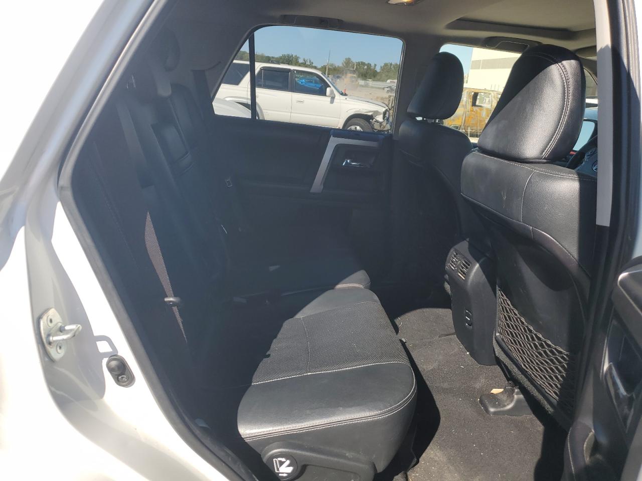 2017 Toyota 4Runner Sr5/Sr5 Premium VIN: JTEBU5JR1H5440262 Lot: 81966195