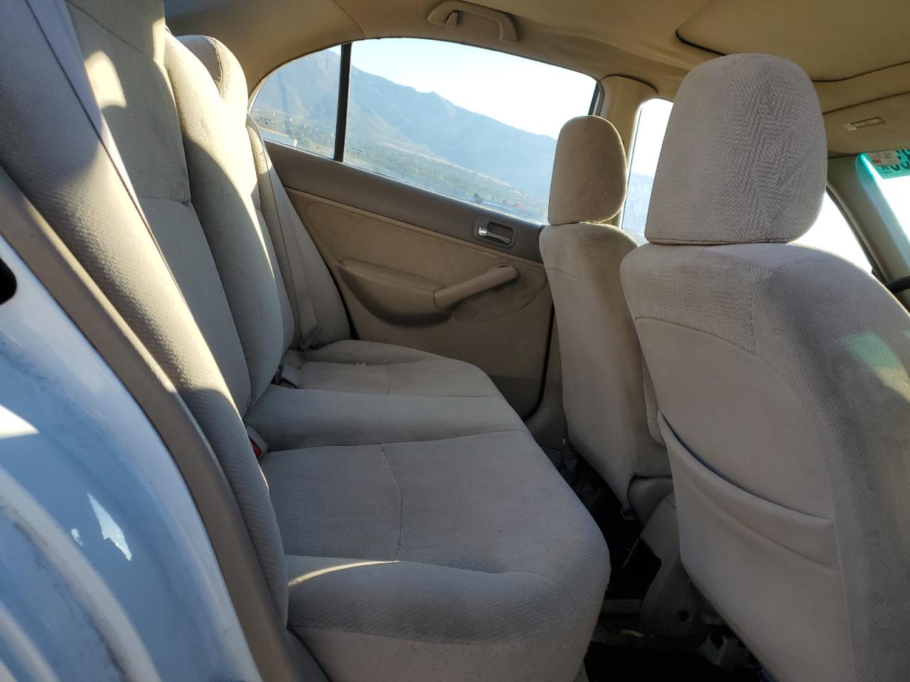 2002 Honda Civic Ex VIN: 2HGES267X2H586285 Lot: 82275335