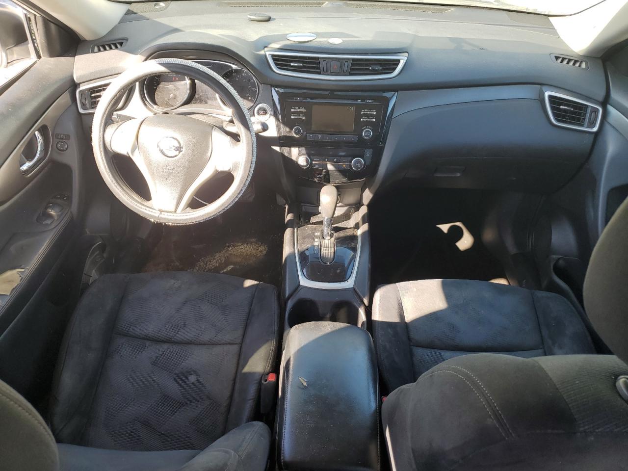 2015 Nissan Rogue S VIN: 5N1AT2MLXFC776103 Lot: 84393435