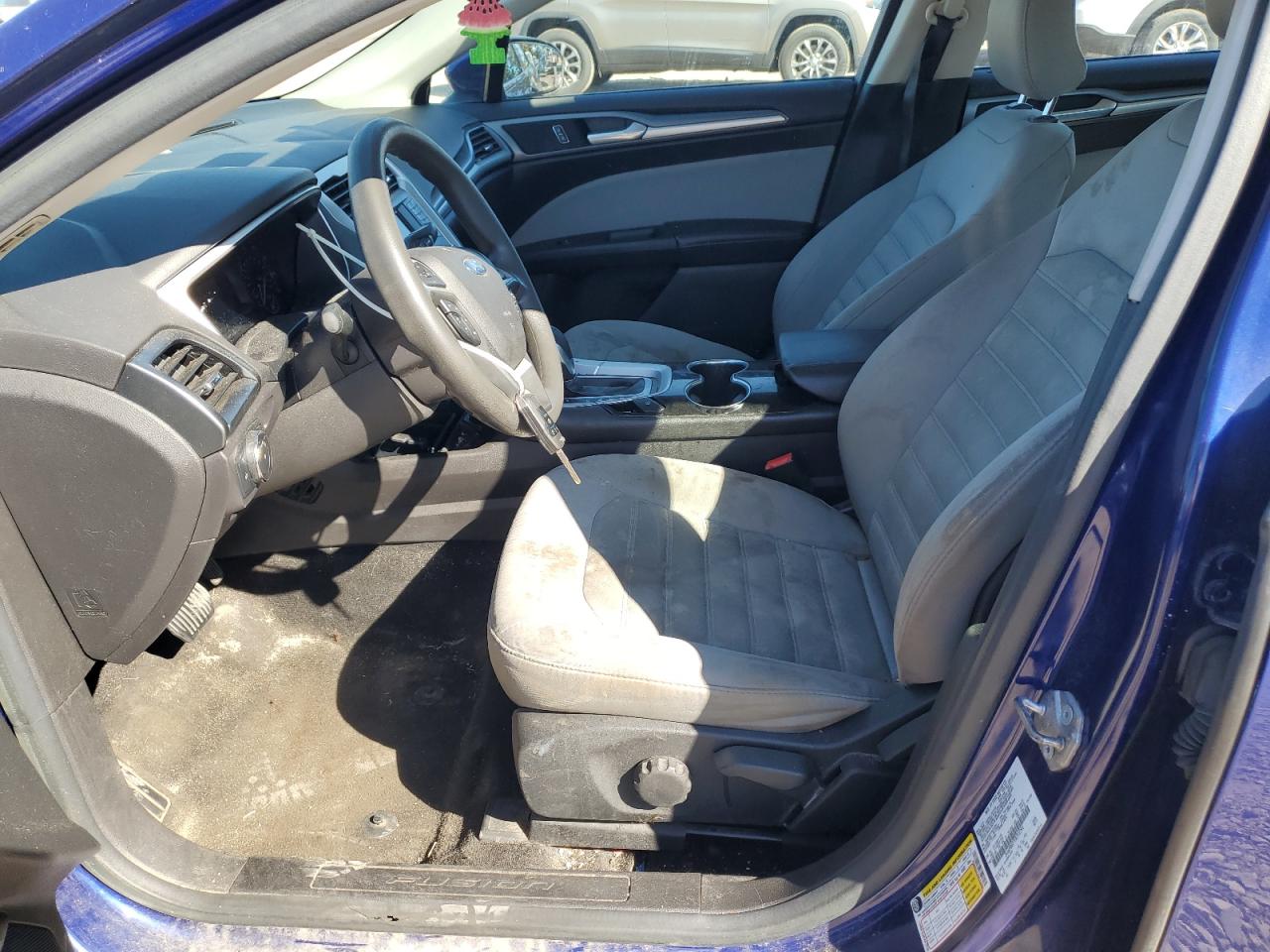 2015 Ford Fusion S VIN: 3FA6P0G77FR210294 Lot: 81973085