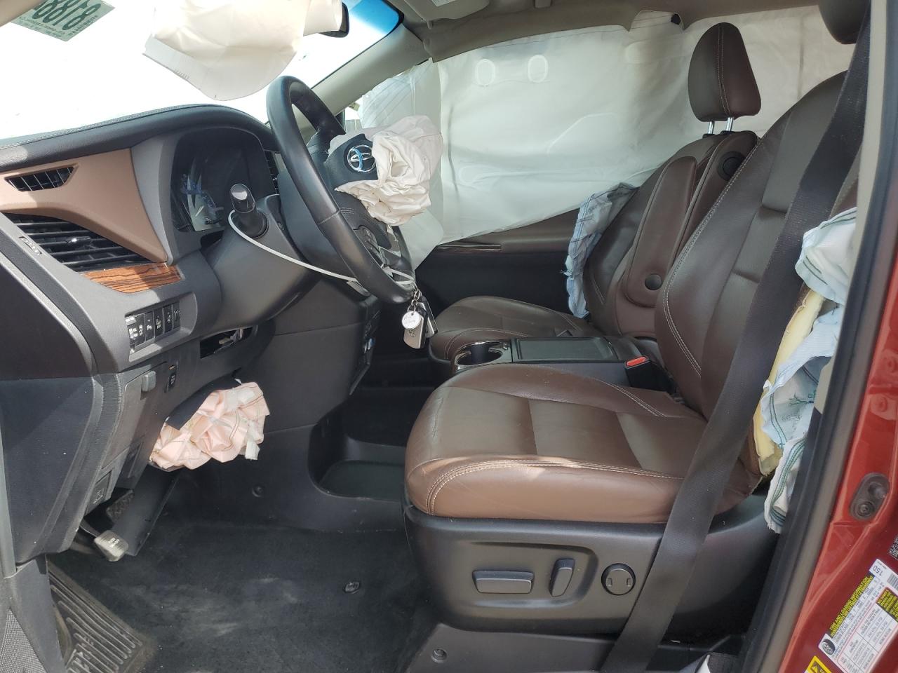 2015 Toyota Sienna Xle VIN: 5TDDK3DC3FS114114 Lot: 81884635