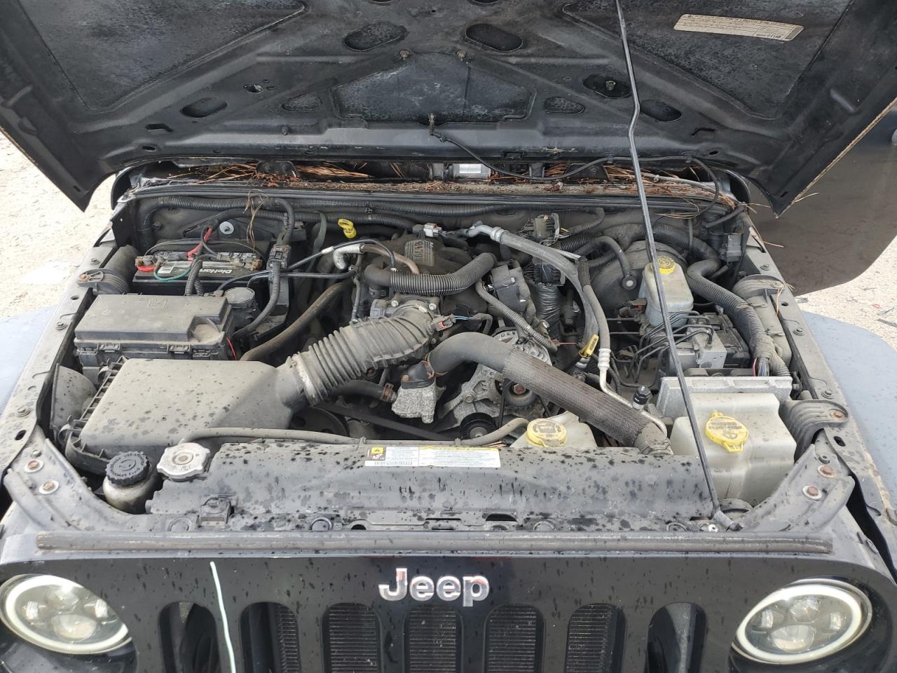 2010 Jeep Wrangler Unlimited Sport VIN: 1J4BA3H15AL185175 Lot: 85583665