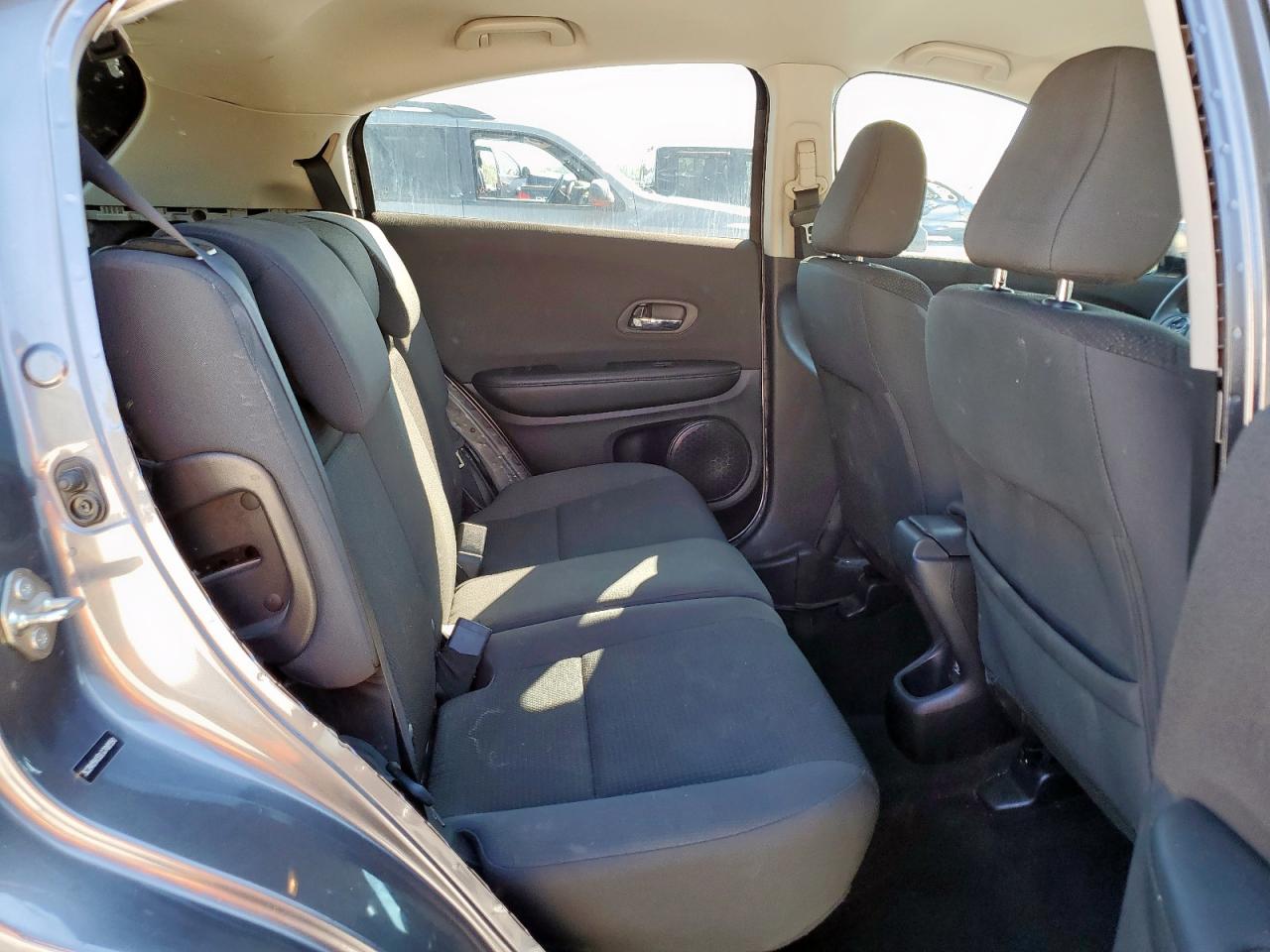 2020 Honda Hr-V Lx VIN: 3CZRU5H33LG700550 Lot: 85711185