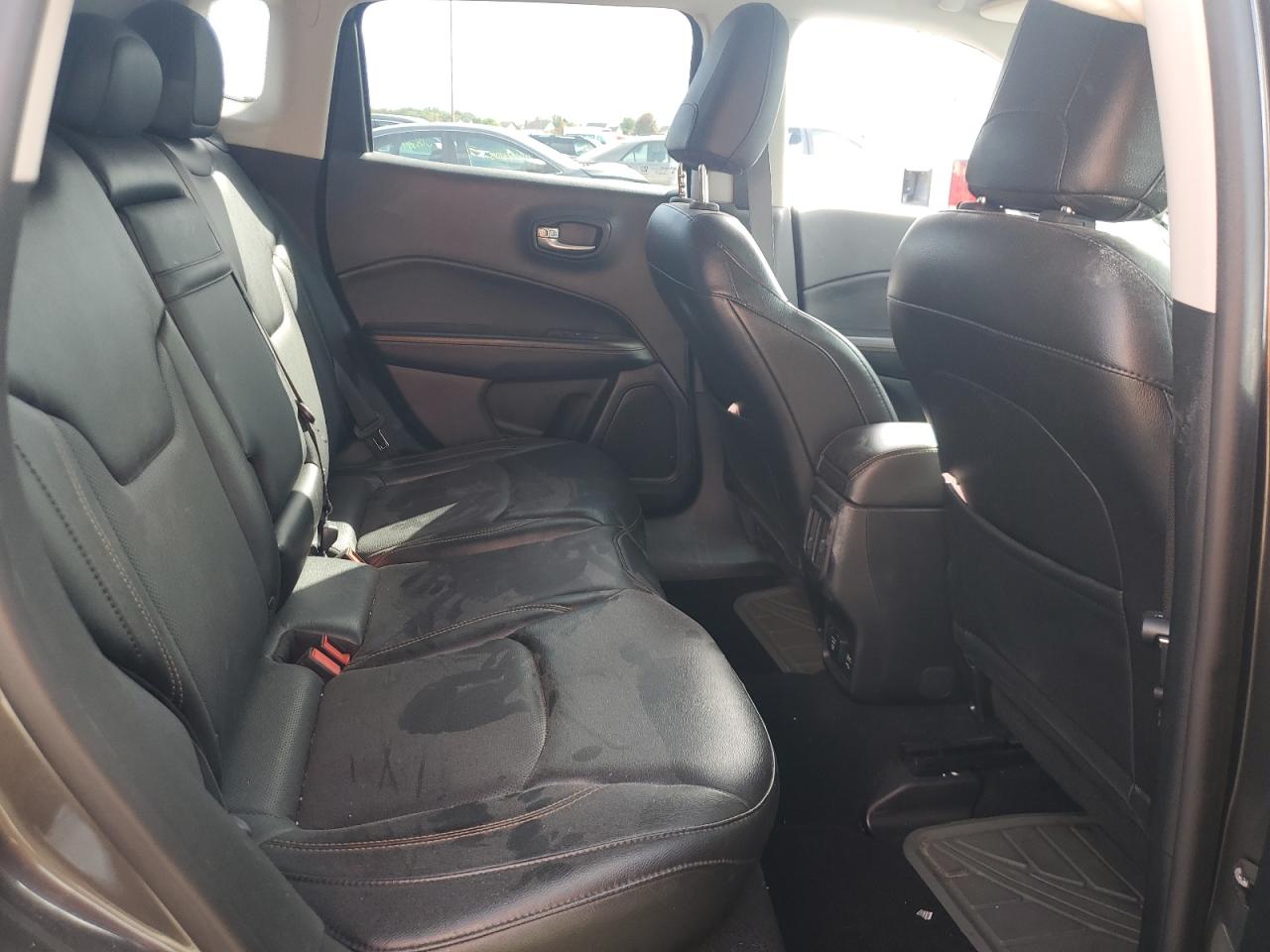 2018 Jeep Compass Limited VIN: 3C4NJDCB4JT396221 Lot: 86263015