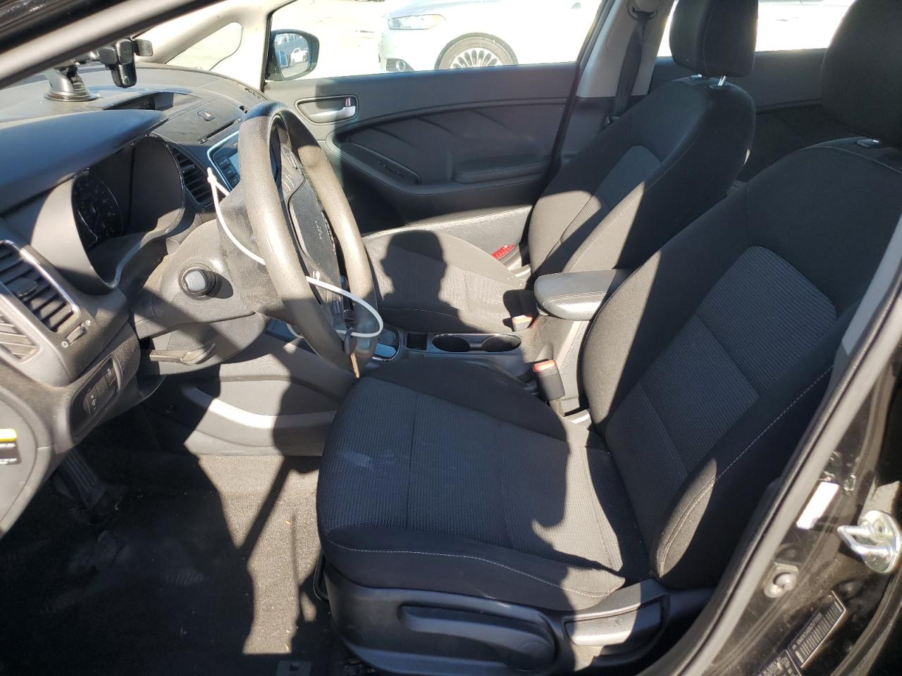 2018 Kia Forte Lx VIN: KNAFK5A89J5773119 Lot: 90507845