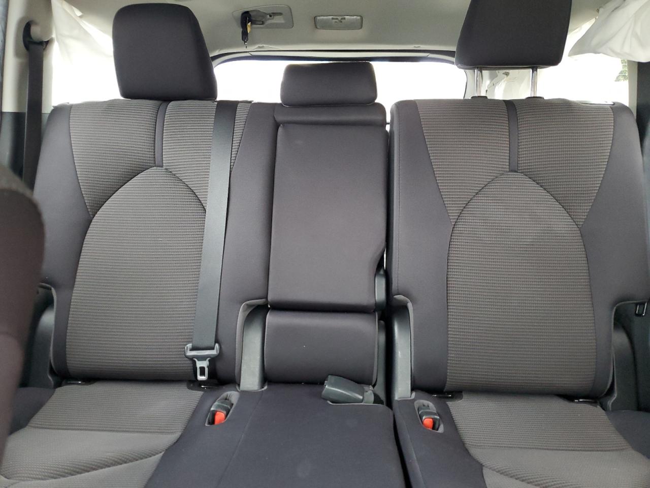 2020 Toyota Highlander L VIN: 5TDCZRAH1LS510659 Lot: 85924425