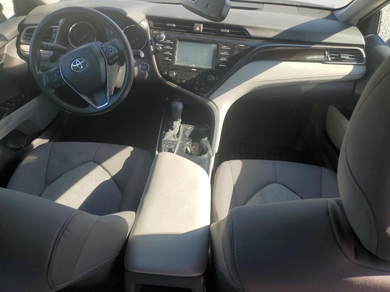 2020 Toyota Camry Le VIN: 4T1L31AK9LU010755 Lot: 90450155