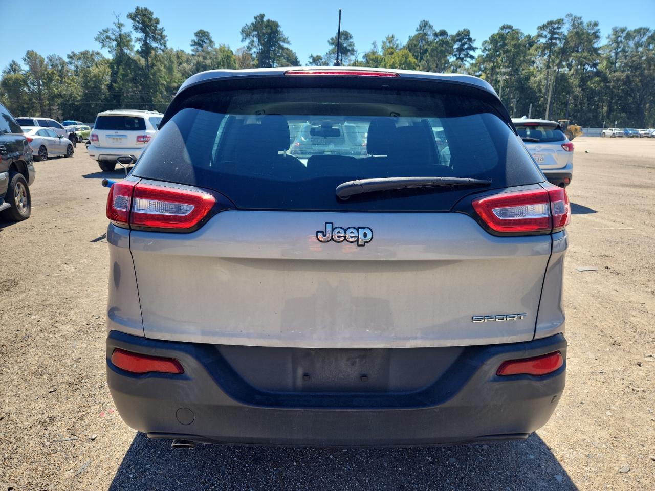 2014 Jeep Cherokee Sport VIN: 1C4PJLAB8EW318899 Lot: 82581225