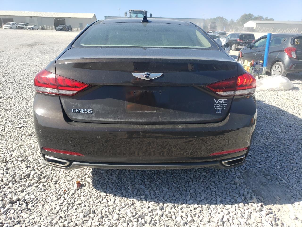 2015 Hyundai Genesis 3.8L VIN: KMHGN4JE1FU016450 Lot: 71853035