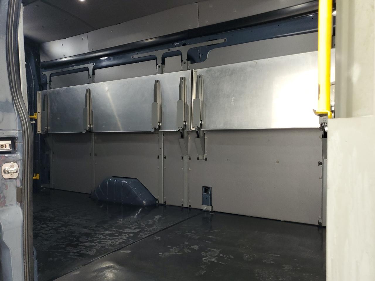 2020 Ford Transit T-250 VIN: 1FTBR3X84LKA87650 Lot: 84750095