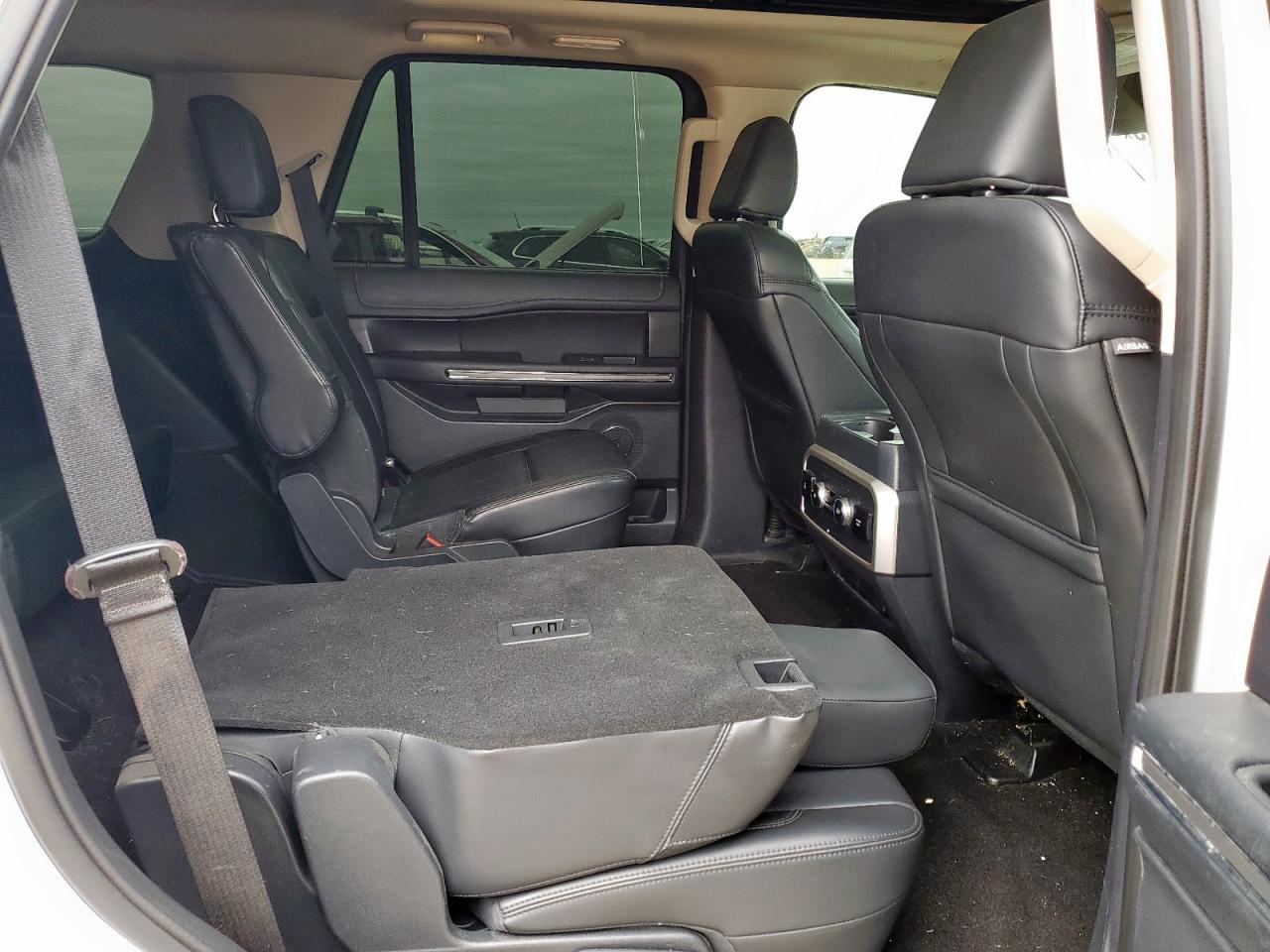 2023 Ford Expedition Xlt VIN: 1FMJU1J81PEA14002 Lot: 82355395