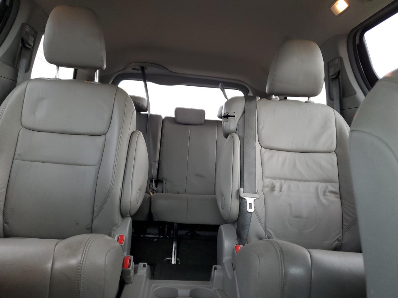 2015 Toyota Sienna Xle VIN: 5TDYK3DC5FS670233 Lot: 86102475