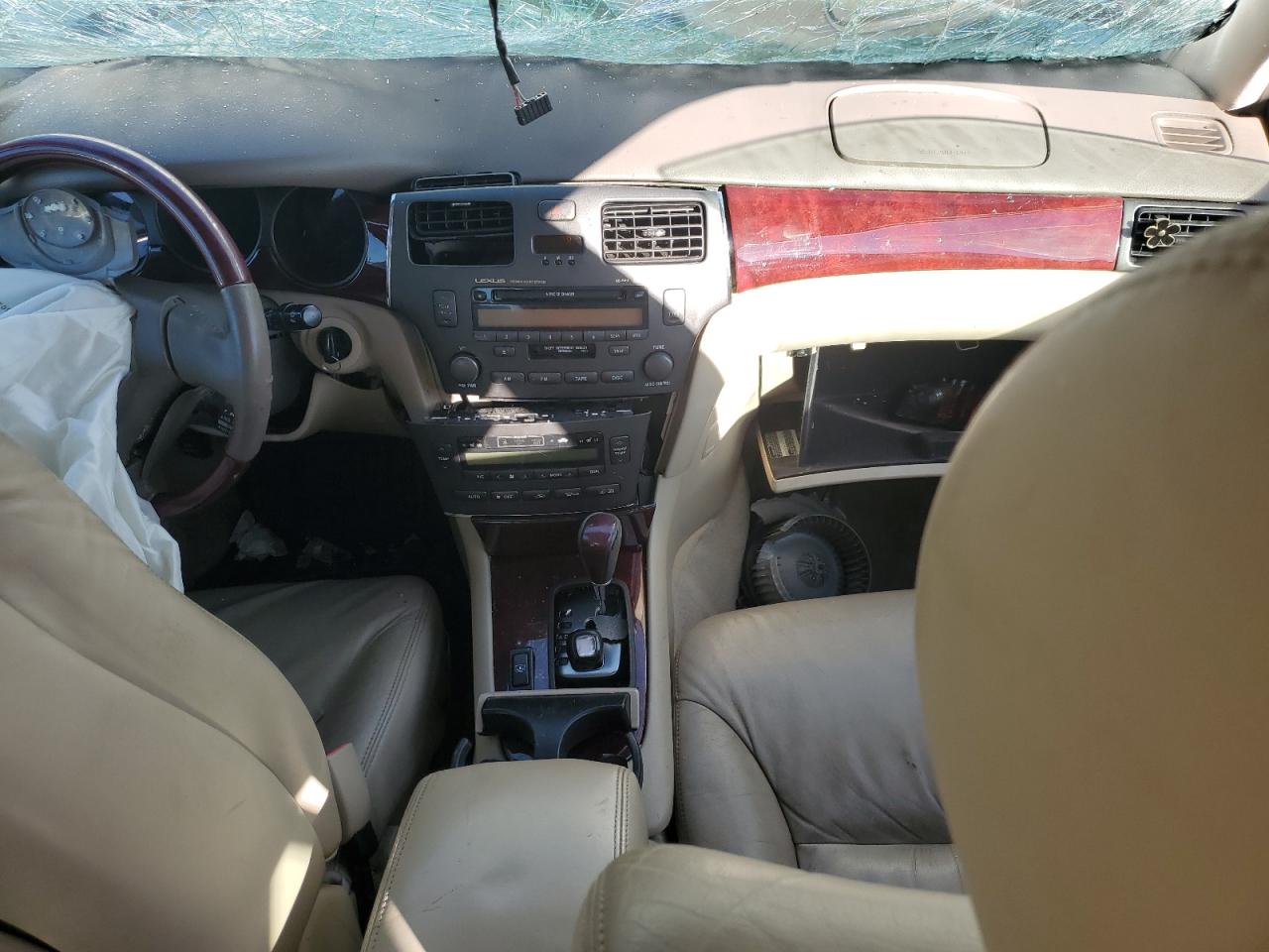 2004 Lexus Es 330 VIN: JTHBA30G445007500 Lot: 82405875