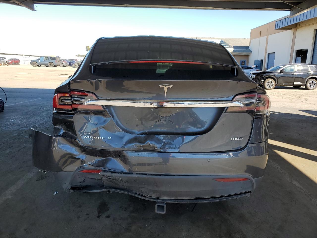 2018 Tesla Model X VIN: 5YJXCBE22JF115407 Lot: 89698525