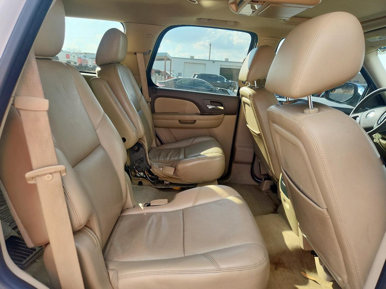 2011 Chevrolet Tahoe K1500 Ltz VIN: 1GNSKCE04BR380365 Lot: 85874385