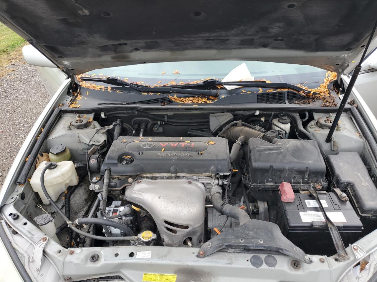 2004 Toyota Camry Le VIN: 4T1BE32K34U940555 Lot: 82257625