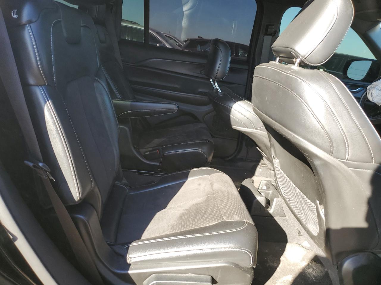 2023 Jeep Grand Cherokee L Laredo VIN: 1C4RJKAG4P8771052 Lot: 82368995