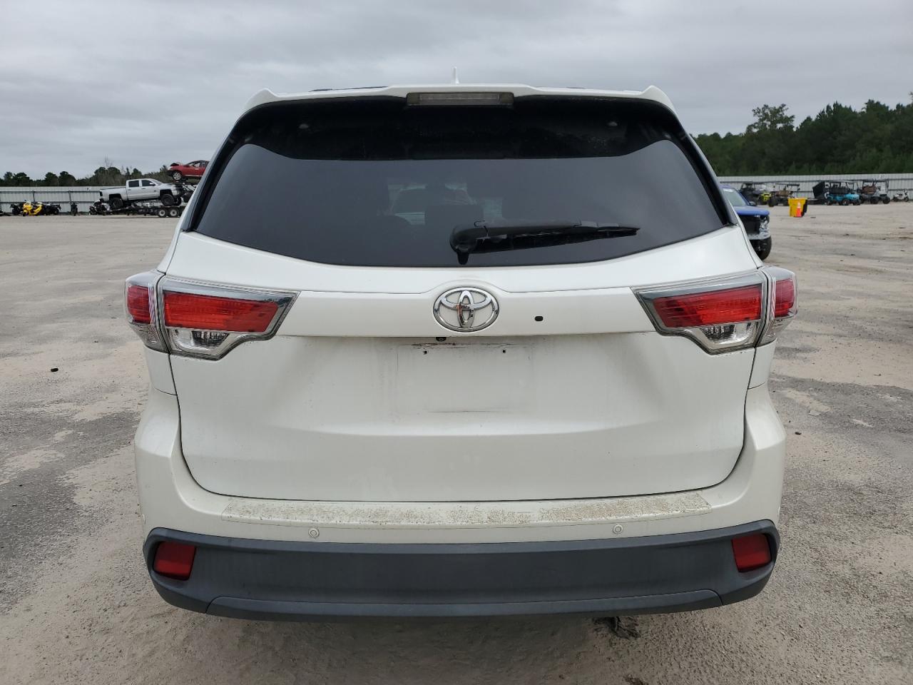 2015 Toyota Highlander Limited VIN: 5TDDKRFH5FS188078 Lot: 85918125