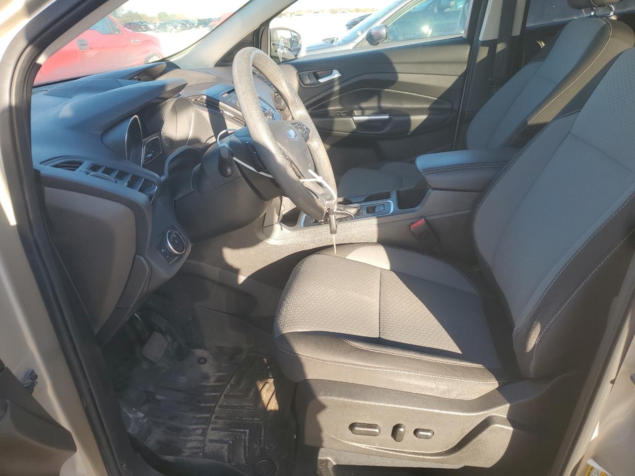2017 Ford Escape Se VIN: 1FMCU9GD4HUC23513 Lot: 87260865