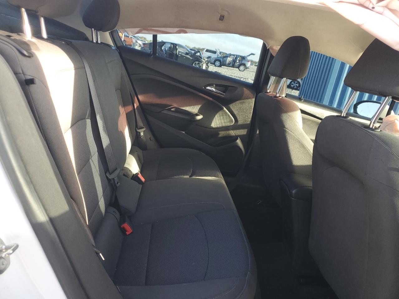 2018 Chevrolet Cruze Ls VIN: 1G1BB5SM2J7108167 Lot: 85576675