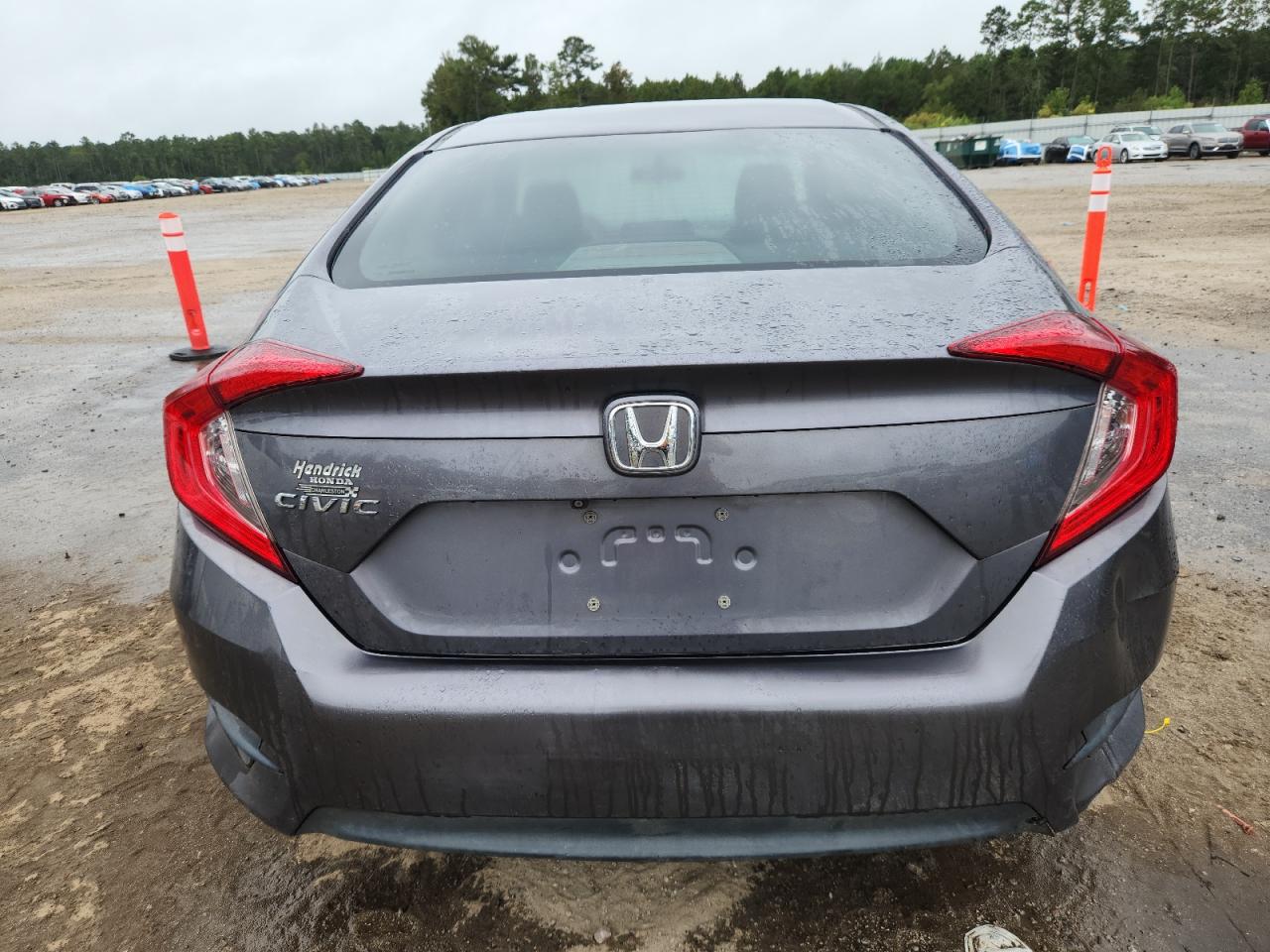 2018 Honda Civic Lx VIN: 19XFC2F52JE043571 Lot: 85301535