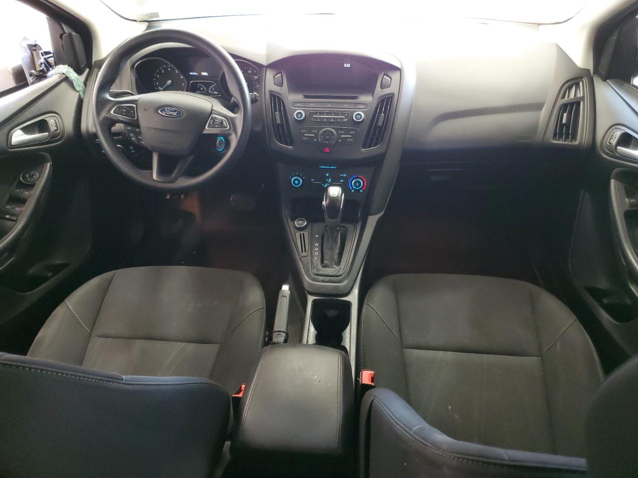 2016 Ford Focus Se VIN: 1FADP3K23GL270190 Lot: 82306815