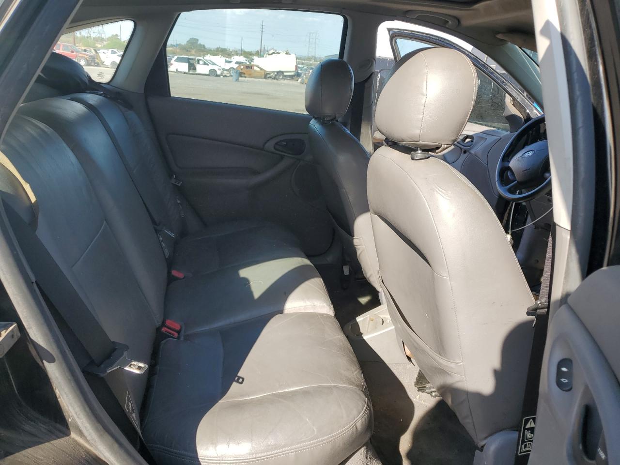 2002 Ford Focus Zx5 VIN: 3FAFP37342R185718 Lot: 85726725