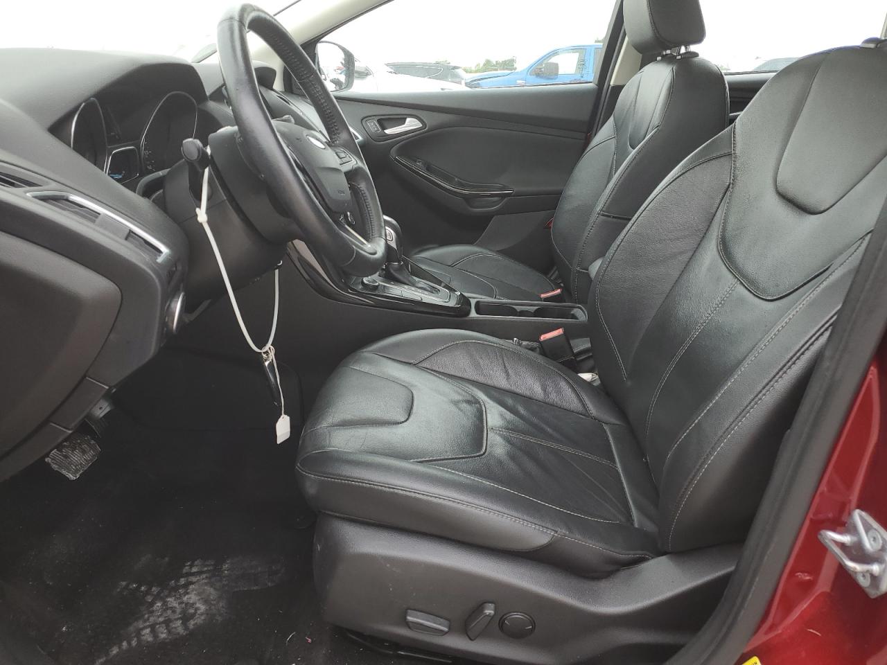 2017 Ford Focus Titanium VIN: 1FADP3N20HL215449 Lot: 84899145