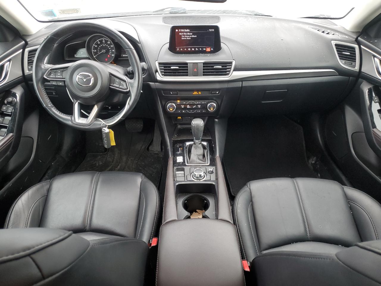 2018 Mazda 3 Touring VIN: 3MZBN1V30JM262163 Lot: 86209395