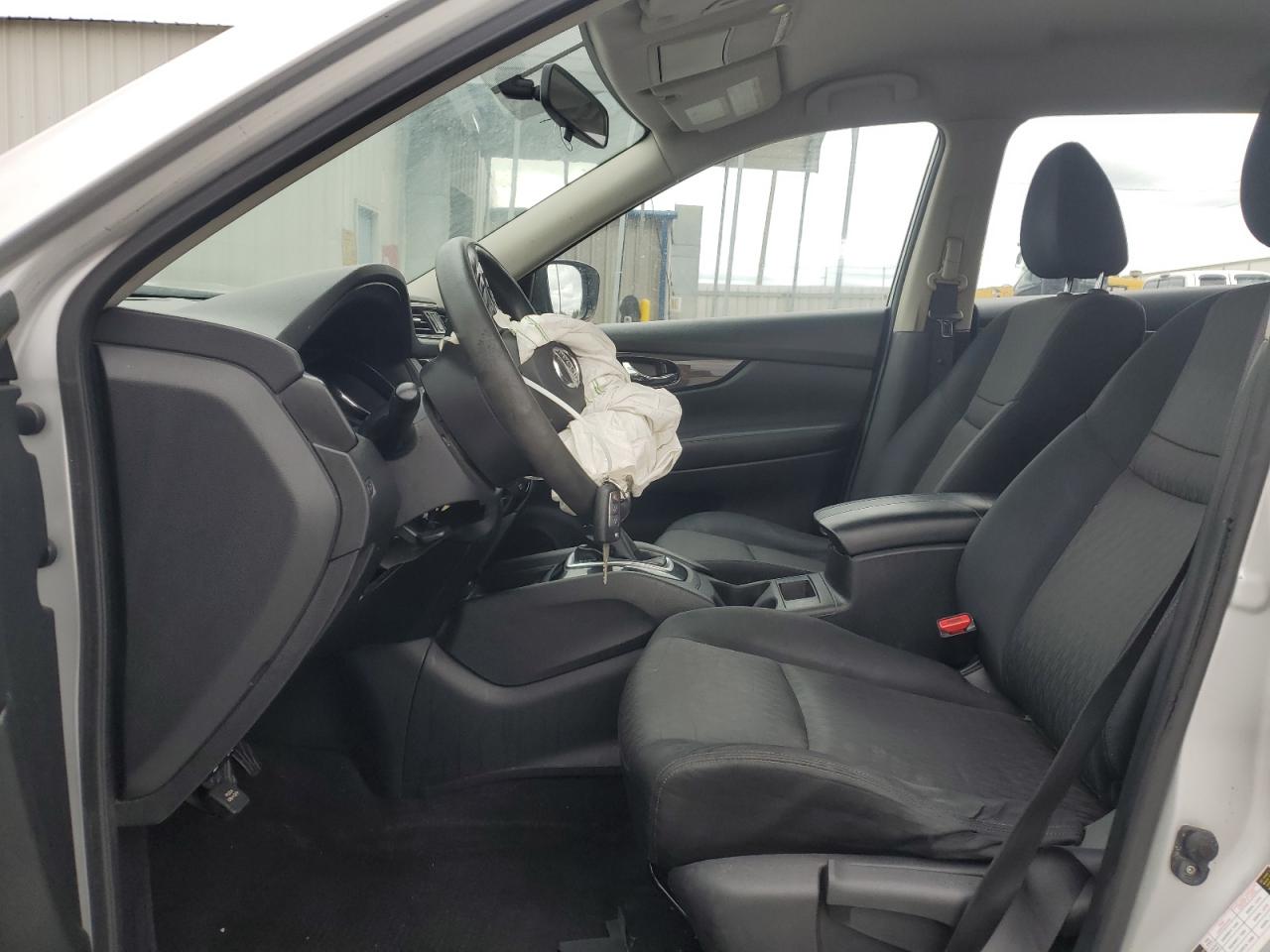 2017 Nissan Rogue S VIN: JN8AT2MT4HW144854 Lot: 90228265