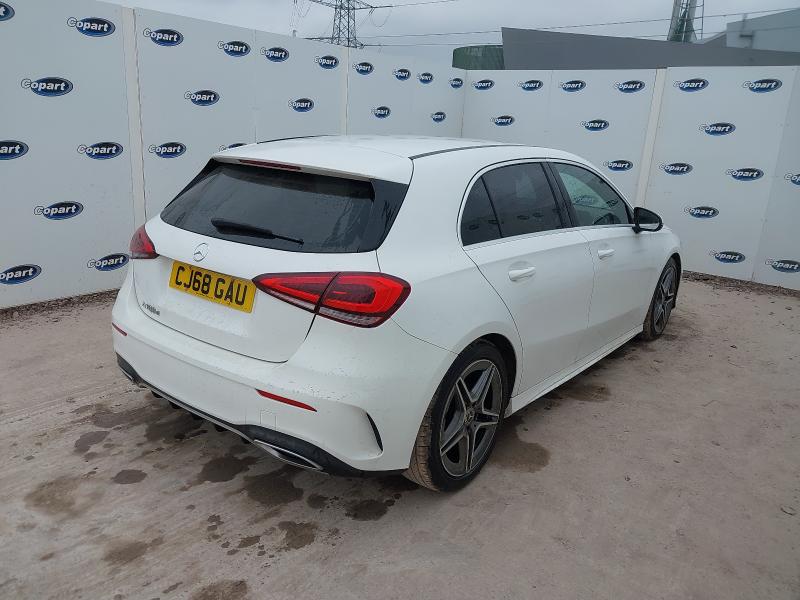 2019 MERCEDES-BENZ A 180 AMG LINE D AUTO 