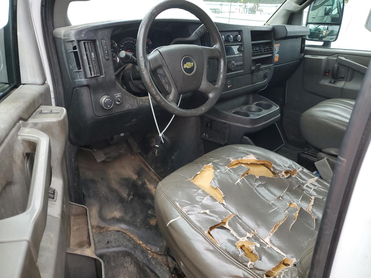 2017 Chevrolet Express G3500 VIN: 1GB0GRFG3H1160954 Lot: 84641155