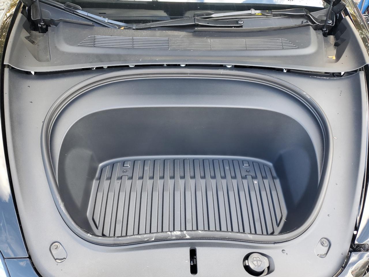 2025 Tesla Model 3 VIN: 5YJ3E1EB5SF066983 Lot: 87305695