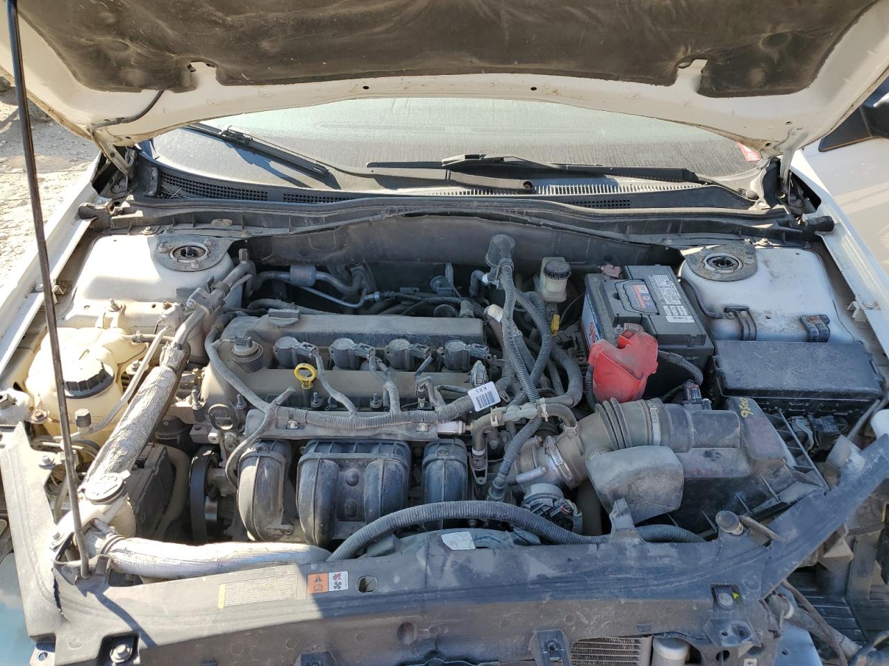 2011 Ford Fusion S VIN: 3FAHP0GA9BR144877 Lot: 84523585