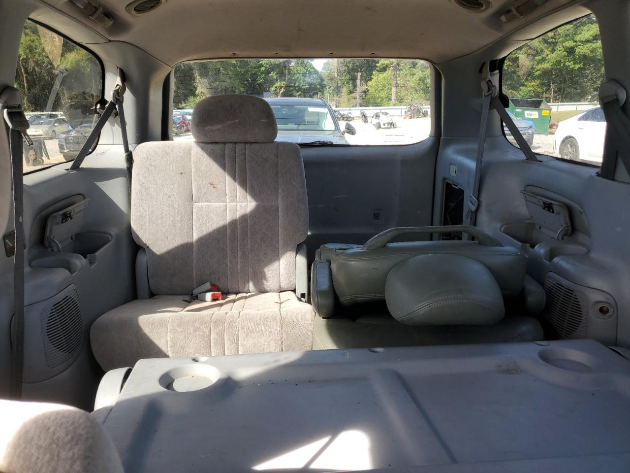 2000 Toyota Sienna Le VIN: 4T3ZF13C1YU260724 Lot: 82685775