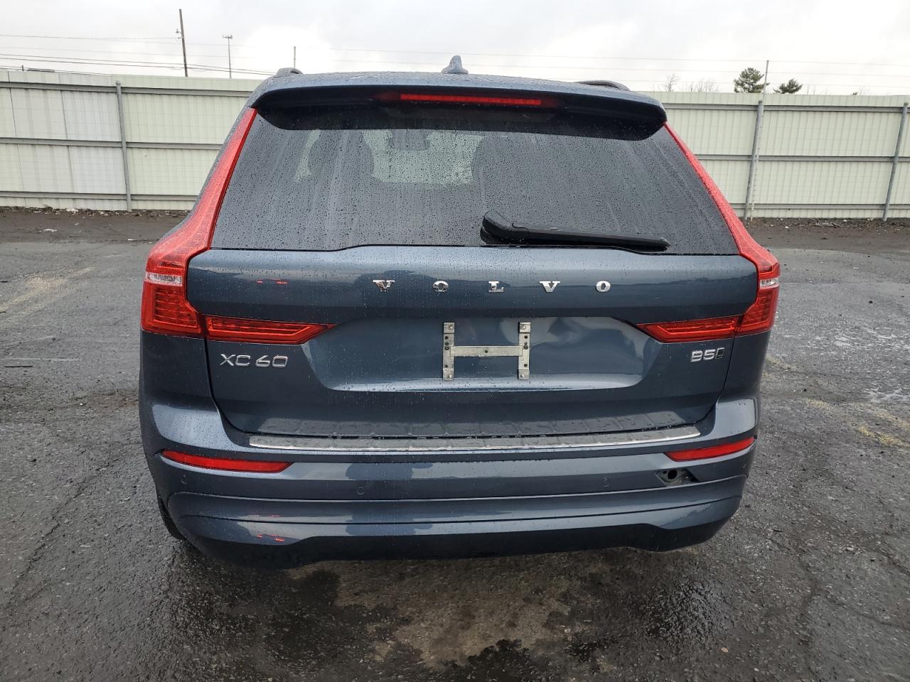 2022 Volvo Xc60 B5 Momentum VIN: YV4L12RK0N1054990 Lot: 86065115