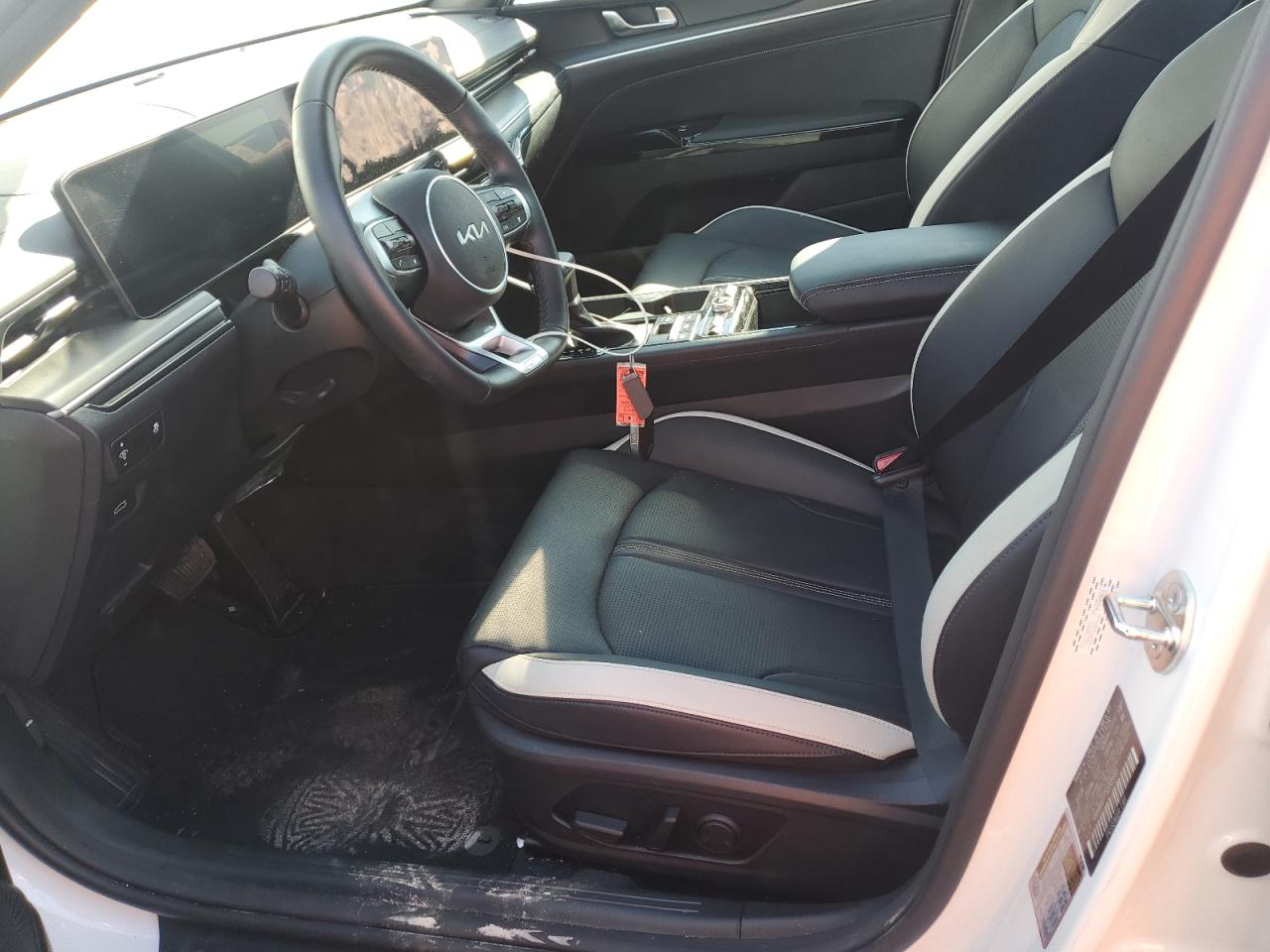 2025 Kia K5 Gt Line VIN: KNAG64J77S5305983 Lot: 81768035