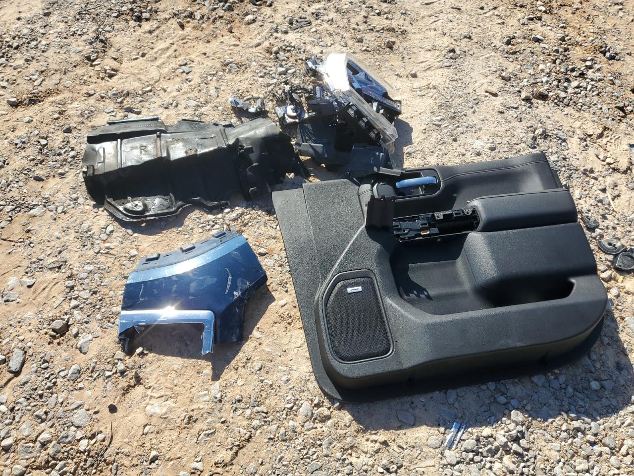 2021 GMC Sierra K1500 Slt VIN: 3GTU9DED0MG225675 Lot: 86335055