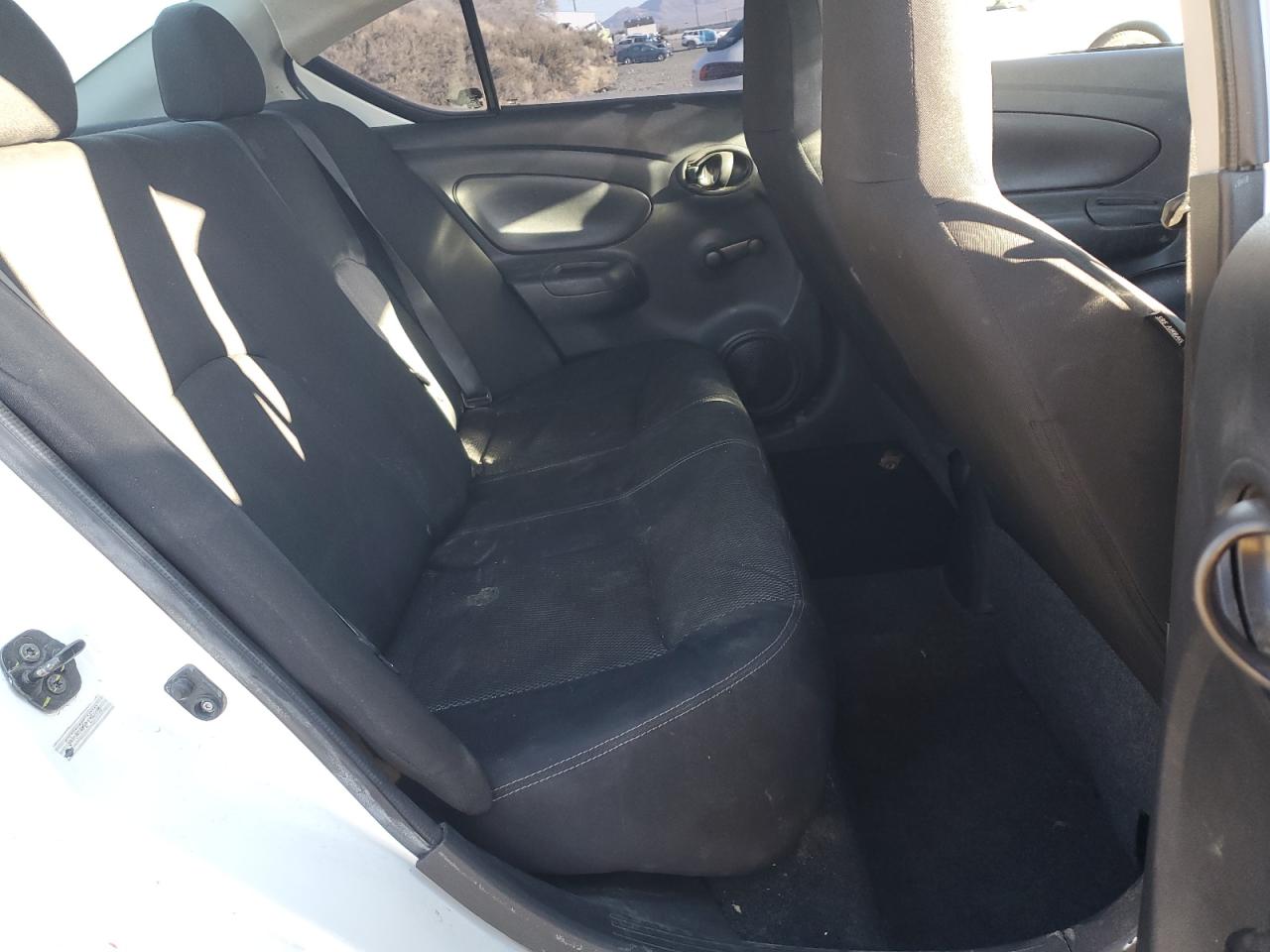 2015 Nissan Versa S VIN: 3N1CN7AP2FL942228 Lot: 85768425