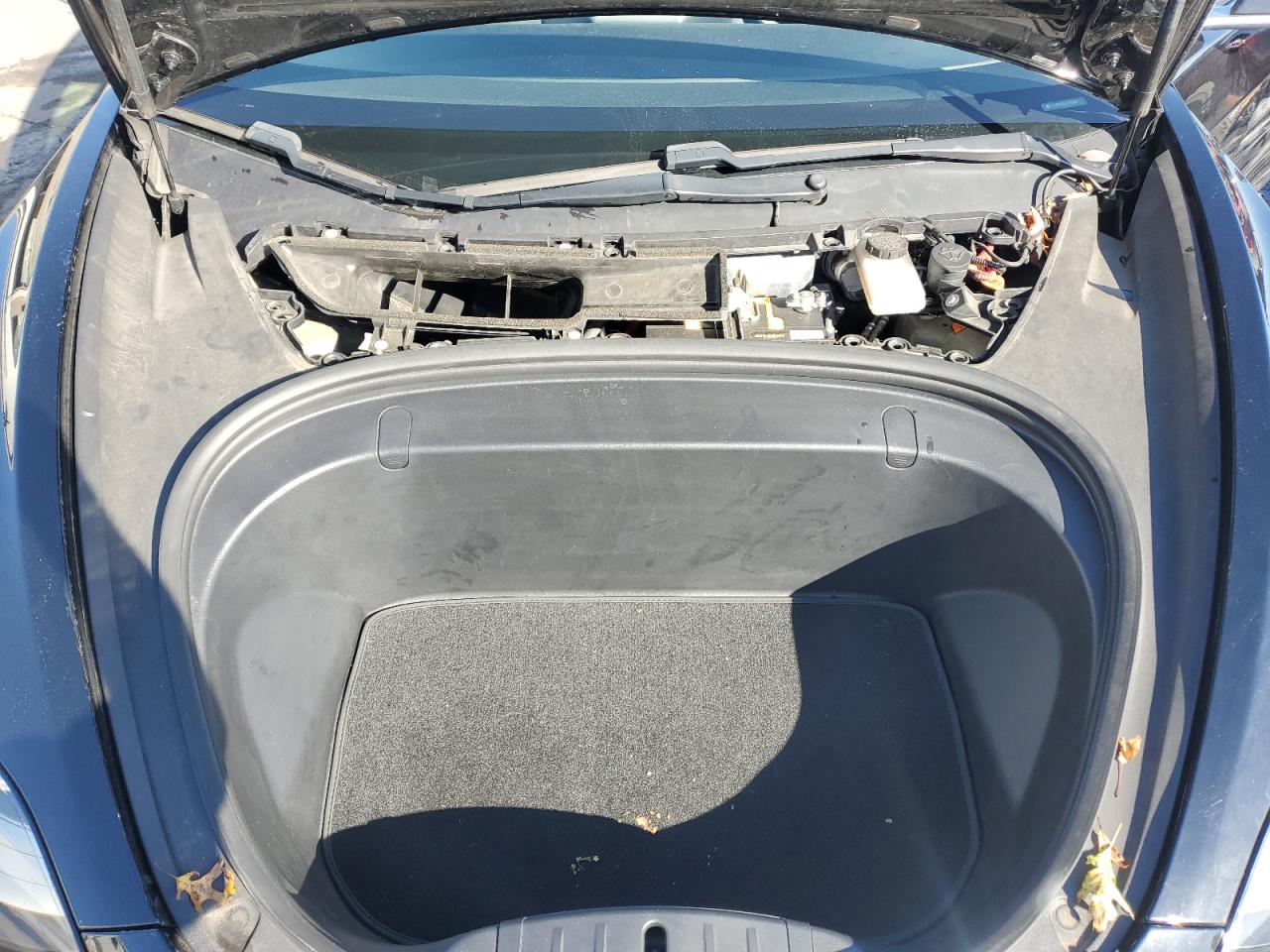 2018 Tesla Model 3 VIN: 5YJ3E1EB2JF145560 Lot: 84539205