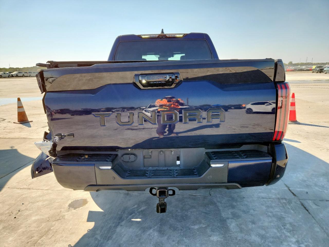 2023 Toyota Tundra Crewmax Platinum VIN: 5TFNA5DB2PX098705 Lot: 85874895