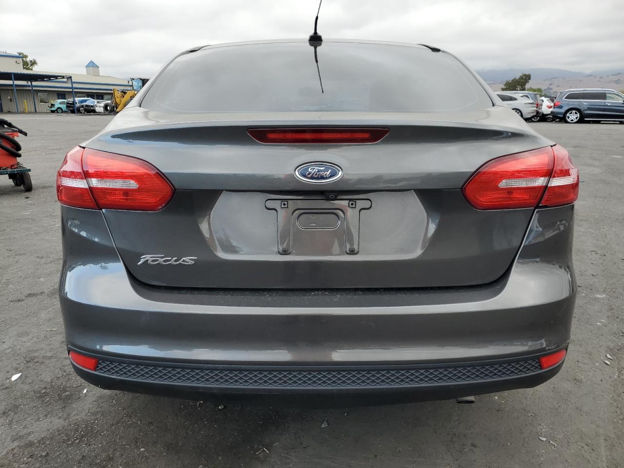 2017 Ford Focus S VIN: 1FADP3E21HL206291 Lot: 82283455