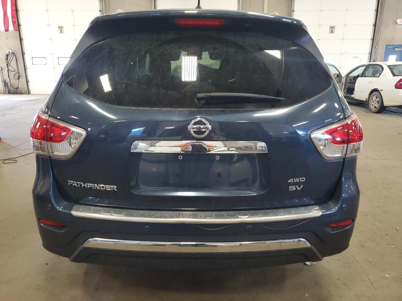 2014 Nissan Pathfinder S VIN: 5N1AR2MM0EC695925 Lot: 82242725
